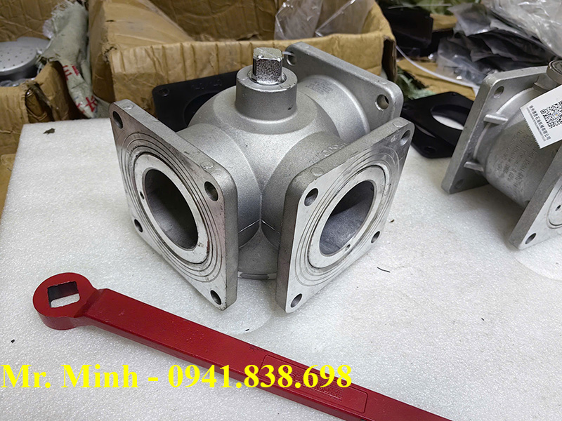Van 3 Ngả DN65 Xe Phun Nước Rửa Đường 10 Van 3 ngả DN65 xe phun nước rửa đường
