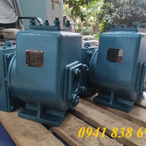 bơm nước 40m3/h xe phun nước
