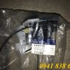 khóa ngậm cửa hyundai xcient