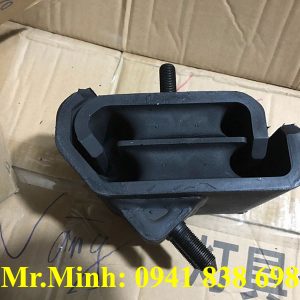 Cao Su Chân Máy Hyundai Xcient 5 cao su chân máy xe hyundai xcient